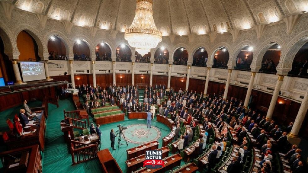 تونس.. تدهور صحة نواب مضربين عن الطعام