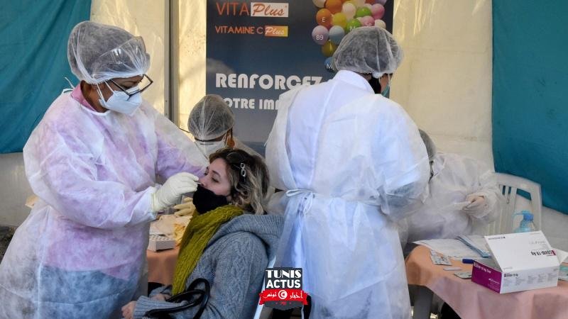 تونسيون على فيسبوك: متى يصل اللقاح |