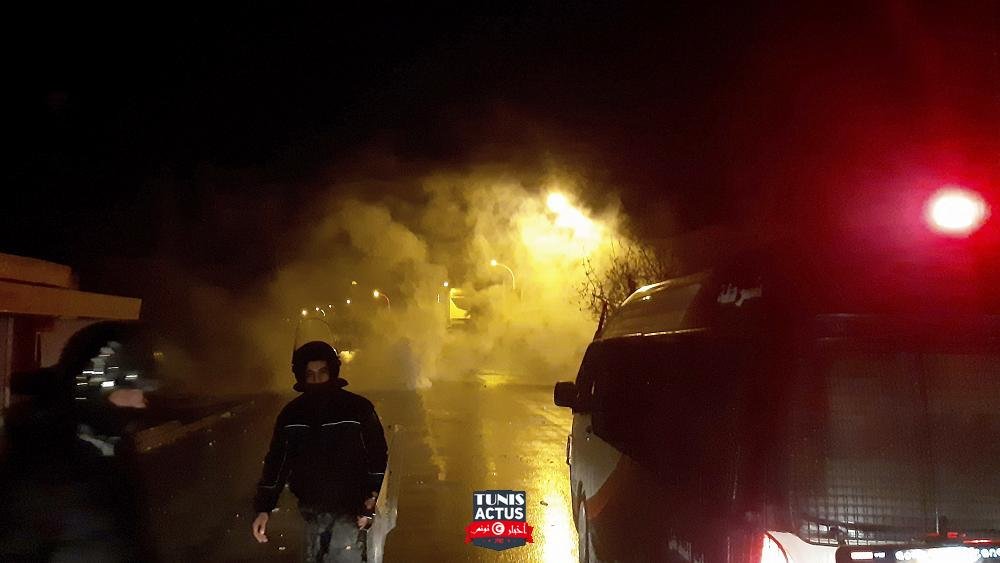 ثلاثة أشياء يجب أن تعرفها عمّا يحدث في تونس مؤخراً