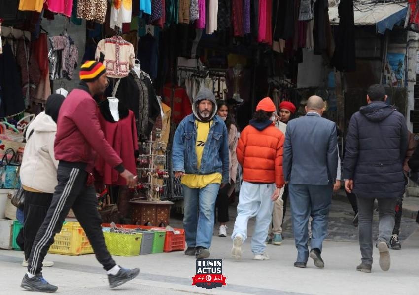 حقوقي تونسي لـ«الرؤية»: التسابق والصراع على المناصب فاقم معاناة الشعب