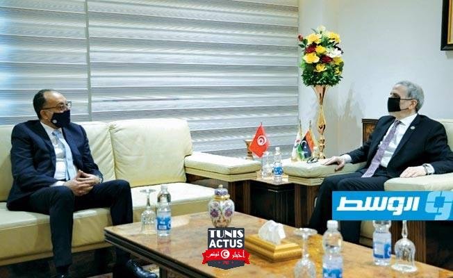 صنع الله:الشركات التونسية لديها فرص للمشاركة بالمشاريع النفطية في ليبيا