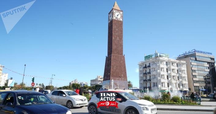 "لعنة الله على بوك يا قرد"... تبادل الشتائم بين نائب تونسي ومواطن.. فيديو