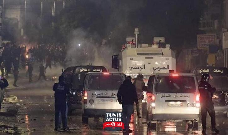 منتدى الحقوق الاقتصادية و الإجتماعية: احتجاجات و احساس بالحقرة في تونس المخفية و الصمت السياسي الرسمي