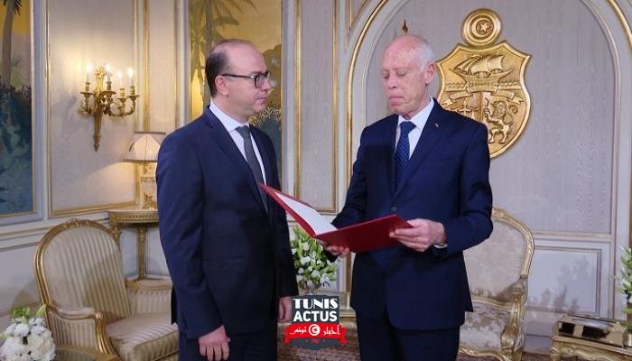 الرئيس قيس سعيد ورئيس الوزراء خلال لقاء سابق