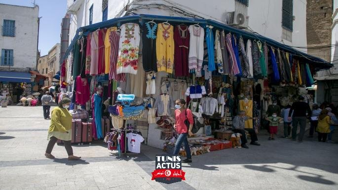 إغلاق معابر الجزائر يحبط تجّار تونس