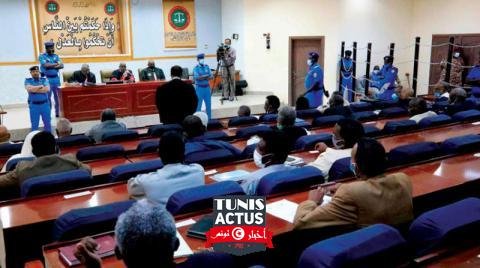 السودان يلاحق وزراء سابقين بتهم قتل وفساد