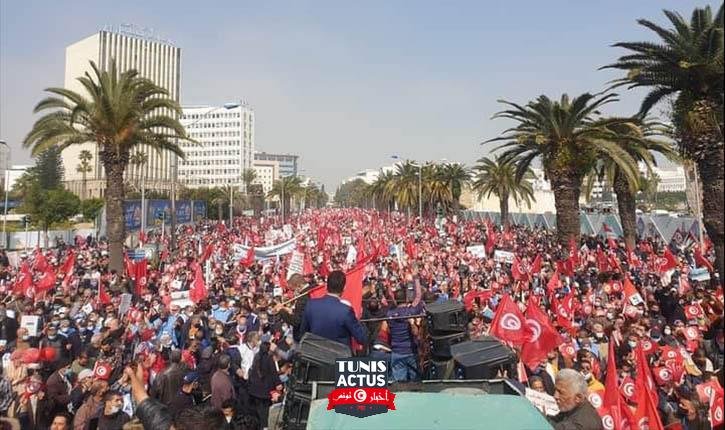 بتساهله مع الأحزاب التي ينشد ودها، المشيشي ضحى بصحة التونسيين