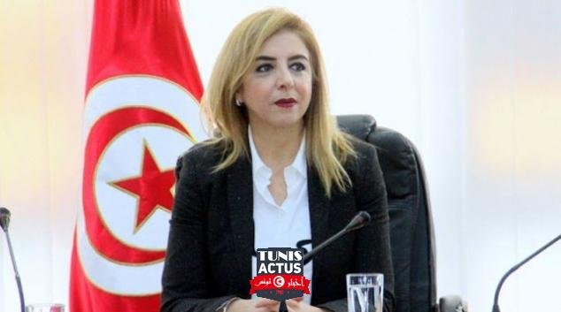 سنية بالشيخ : هذه العوامل التي أخرت حصول تونس على التلاقيح و أزمة سعيد و المشيشي حلها الحوار بدون شروط