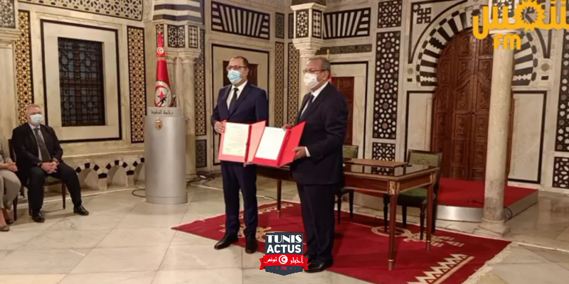 الحكومة ومنظمة الاعراف يوقعان اتفاقا لتشكيل 8 لجان مشتركة لدفع الاقتصاد