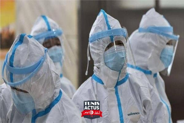 رسالة عاجلة للأطباء الممتنعين عن تناول لقاح كورونا