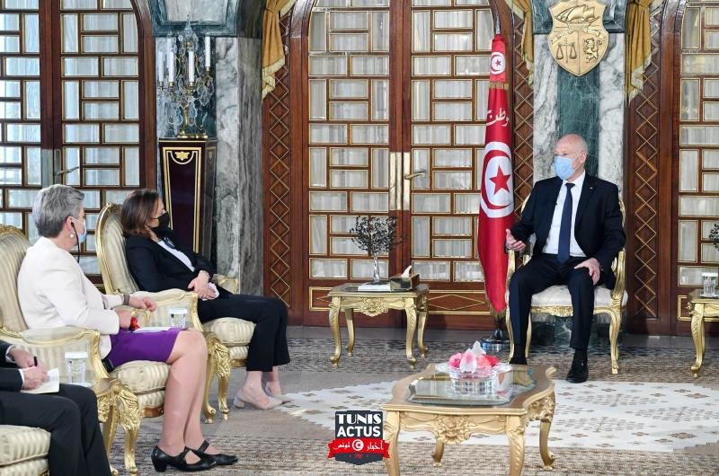 طلب الأوروبيون مساعدة تونس في مجال الهجرة وتعهدوا بتقديم مساعدات مالية.