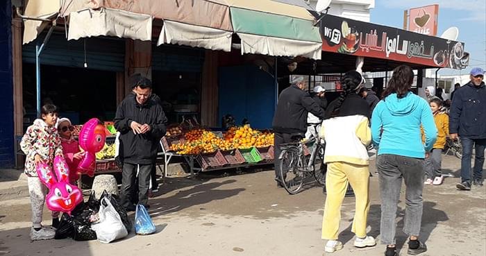 بالصور / وسط توفر كل المنتجات.. حركة تجارية نشيطة في طبربة