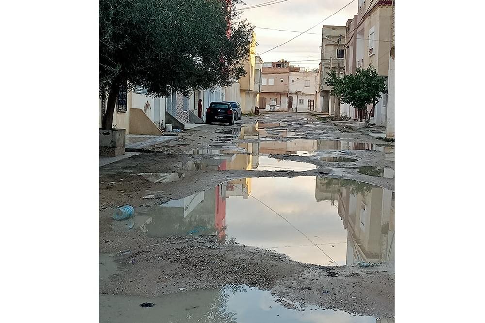 القيروان.. تردي وضعية الطرقات بحيّ الحجام ومطالب بتدخل عاجل